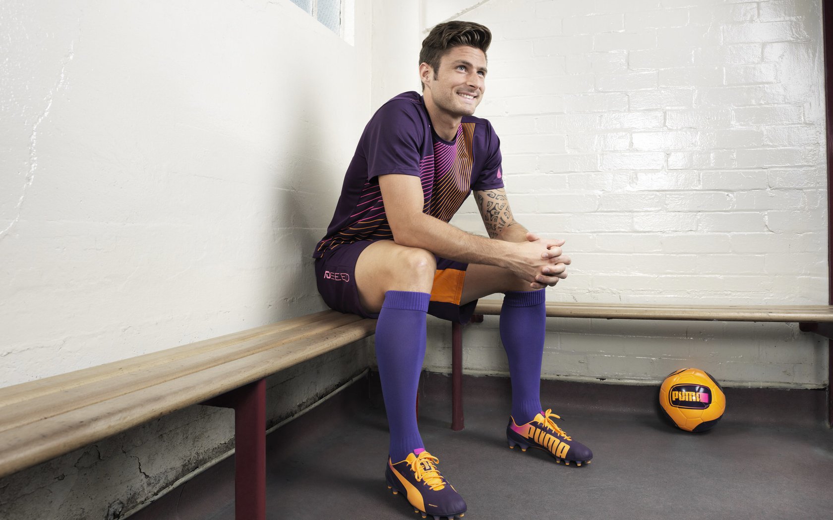 《电竞装备行业高速发展,专业设备普及程度大幅提升》,电竞设备品牌排行榜前十名