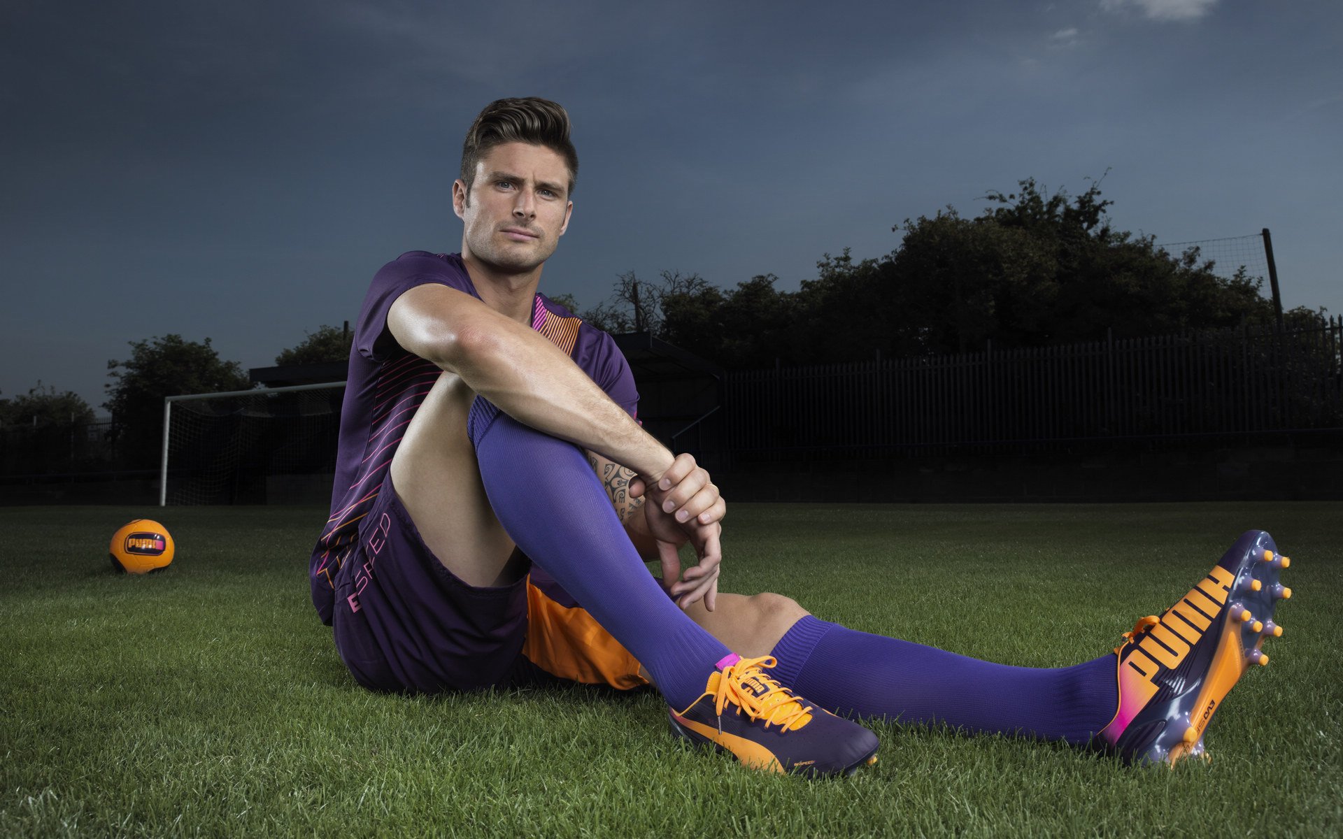 阿根廷骑手何塞·玛丽亚·拉罗卡在比利时布鲁塞尔Stephex Masters大奖赛中夺得冠军，成为50年来首位获此殊荣的阿根廷骑手